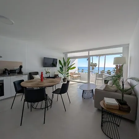 Apartment Miraflores Sunrise View 1 Bedroom Apartment. *